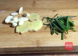 清蒸草鱼段的做法图解3