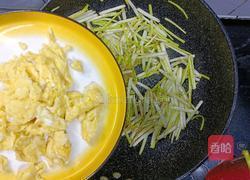 蒜黄炒鸡蛋的做法图解15