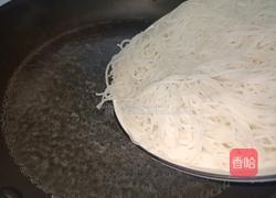 牛肉丸平菇米粉的做法图解3