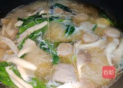 牛肉丸平菇米粉的做法图解9