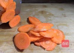 辣炒藕片的做法图解2