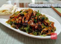 辣椒炒酥鱼的做法图解1