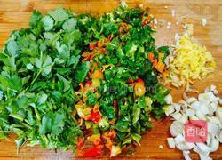 辣椒炒酥鱼的做法图解2