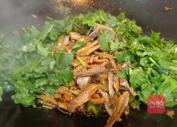 辣椒炒酥鱼的做法图解10