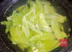 腩肉炒莴笋的做法图解2