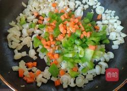 海鲜菇炒饭的做法图解8