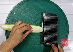 西葫芦炒鸡蛋的做法图解4