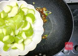 西葫芦炒鸡蛋的做法图解14