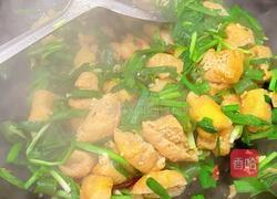 豆泡炒韭菜的做法图解9