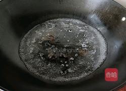 鸡蛋百合炒木耳的做法图解4