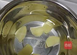 猪肉土豆炖豆角的做法图解2