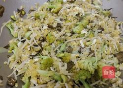 酸菜炒饭的做法图解8
