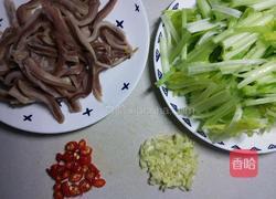 芹菜肚条的做法图解2