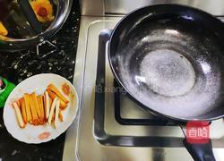 茼蒿炒香干的做法图解2