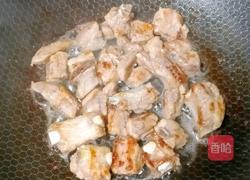 排骨时蔬焖饭的做法图解6