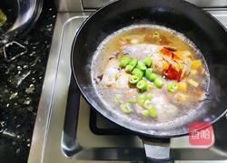 海鲈鱼烧毛豆子的做法图解8