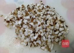 肉末火腿炒饭的做法图解1