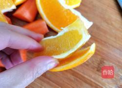 鲜榨橙汁的做法图解3