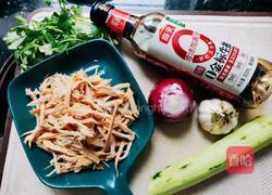 鸡胸拌黄瓜的做法图解1