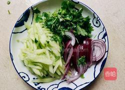 鸡胸拌黄瓜的做法图解2