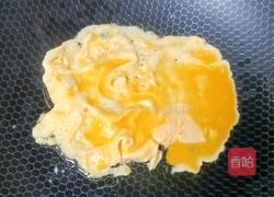 鸡蛋酸菜盖饭的做法图解5