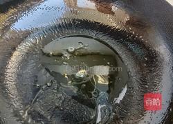 蒜苗炒鸡蛋的做法图解5