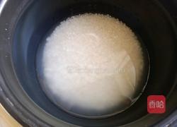 香菇鸡腿盖浇饭的做法图解1