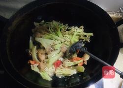 菜花炒肉片的做法图解7