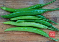 杭椒炒虾的做法图解2