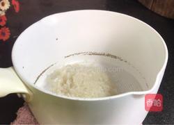 枸杞虾皮粥的做法图解2