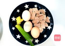 肉饼鸡蛋汤泡饭的做法图解1