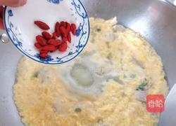 肉饼鸡蛋汤泡饭的做法图解7