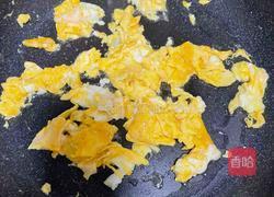 鸡蛋木耳炒饭的做法图解4