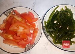 鸡蛋番茄汤米粉(无油版)的做法图解2