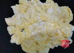 鲜豌豆红椒炒鸡蛋的做法图解7