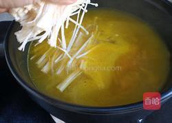 酸汤砂锅丸子的做法图解5