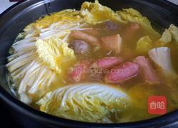 酸汤砂锅丸子的做法图解6