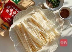 金针菇盖饭的做法图解1