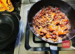 五花肉烧豇豆干的做法图解7