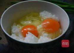 米饭鸡蛋饼的做法图解3