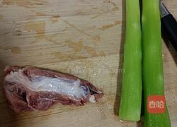莴笋炒肉的做法图解2