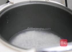 海苔肉松饭团的做法图解1