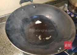 白萝卜烧边排骨的做法图解3