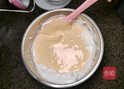 自制戚风蛋糕的做法图解11