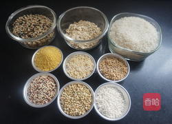 减肥必备の多谷杂粮饭的做法图解1