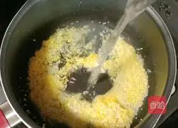 Illustration of how to make chestnut and red dates double rice porridge 6