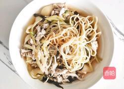 快捷午餐鸡丝酸菜面的做法图解23
