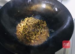 蒜黄炒肉丝的做法图解5