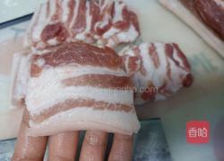 蒸蒸日上～粉蒸肉的做法图解1