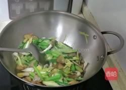 青蒜炒腊肉的做法图解6